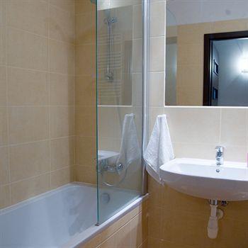 Gim Apartments กดัญสก์ ภายนอก รูปภาพ